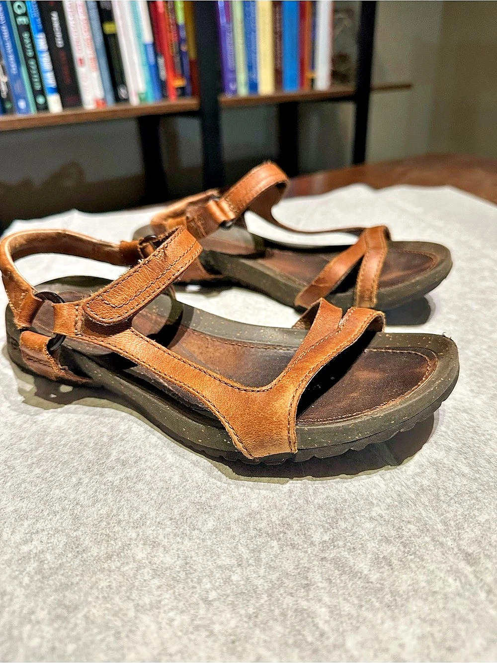 Teva Original Universal Slim Leather Sandals Brown US 9